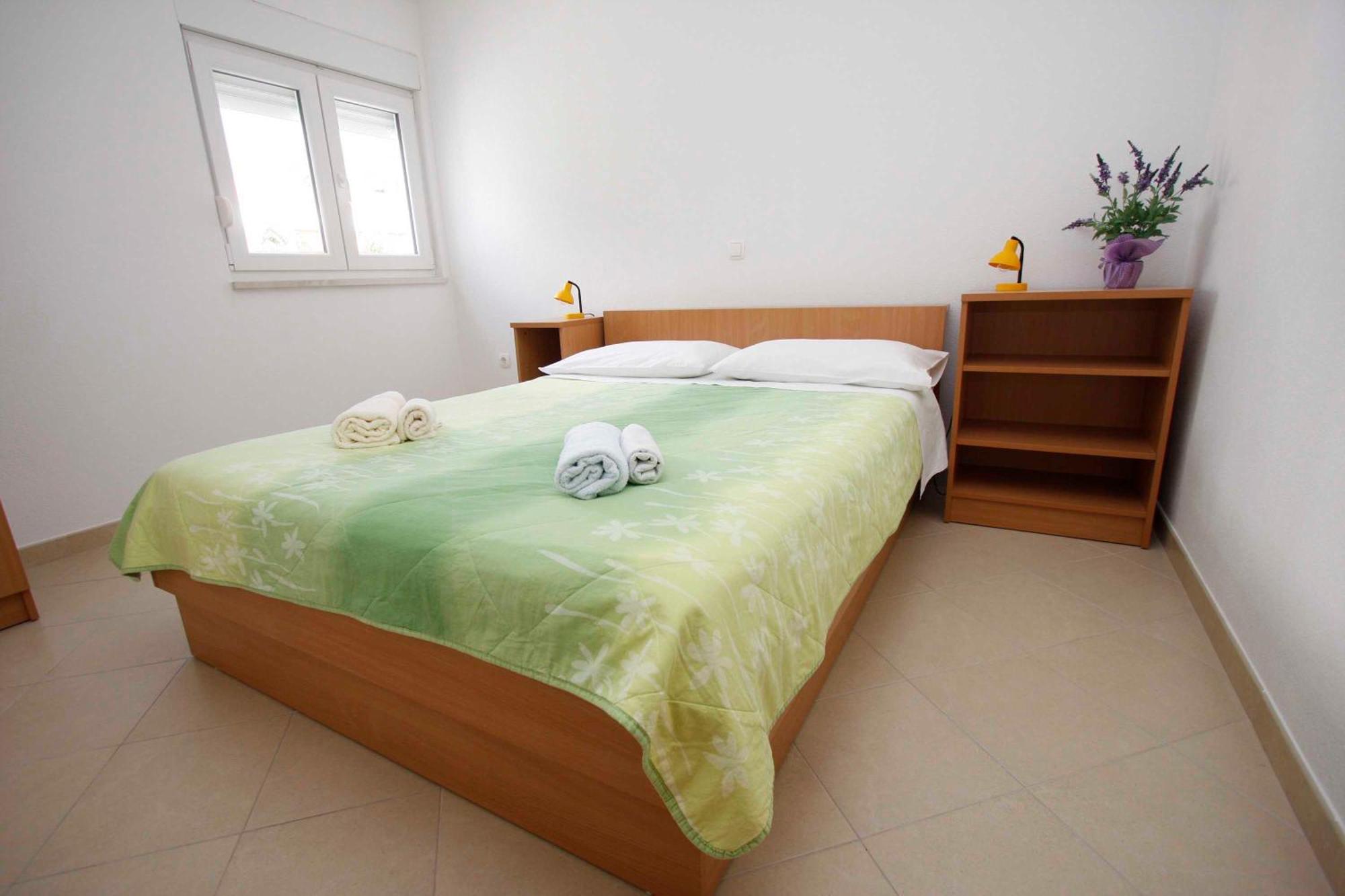 Apartmani Neva Makarska Esterno foto