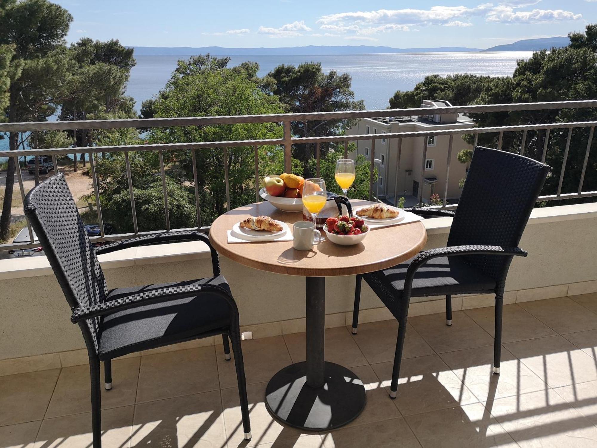 Apartmani Neva Makarska Esterno foto