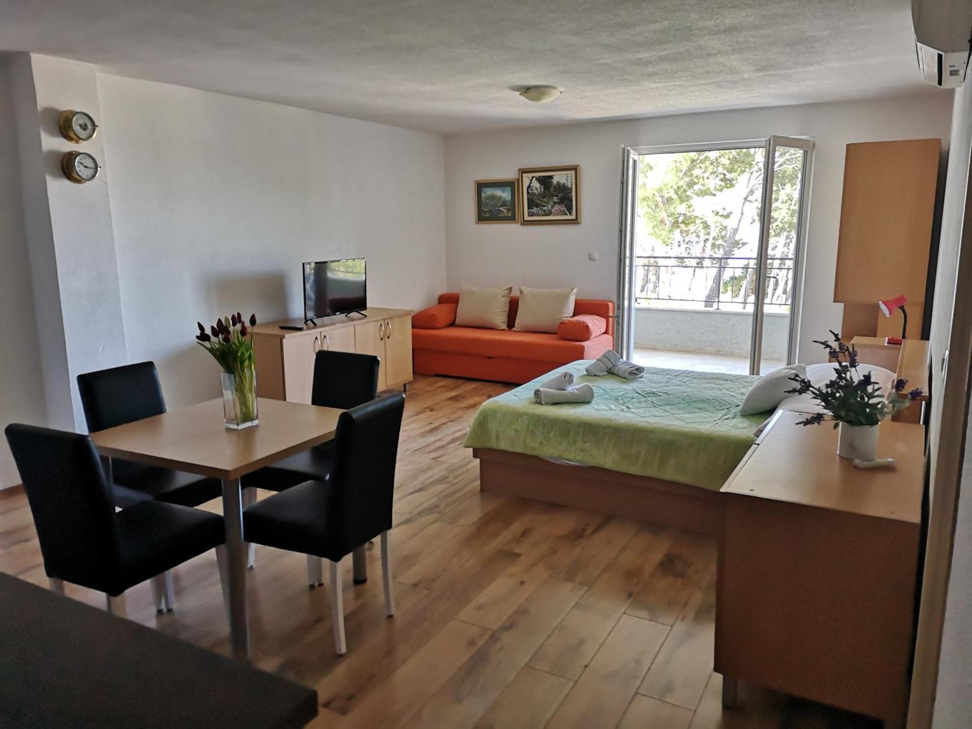 Apartmani Neva Makarska Esterno foto