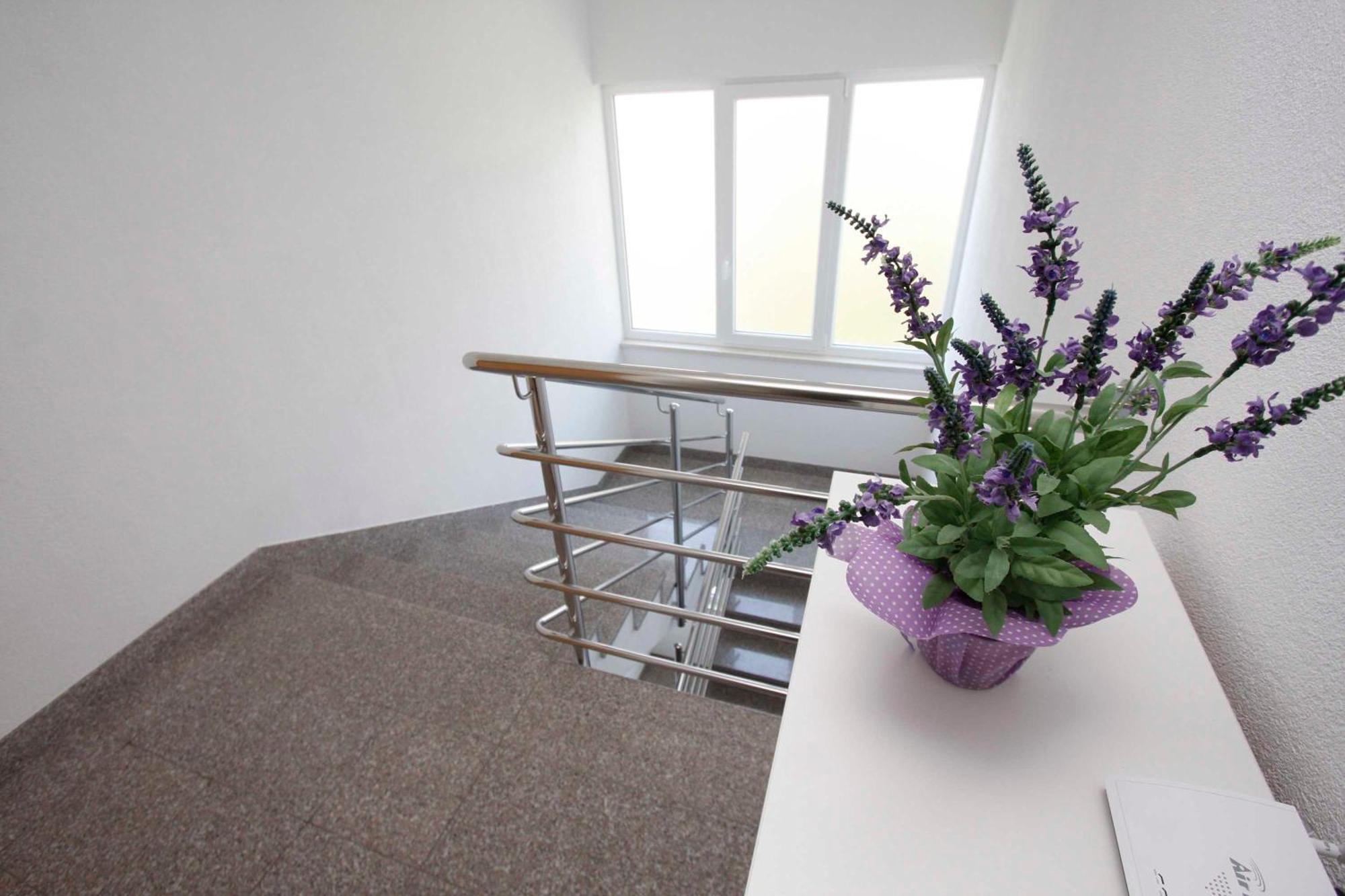 Apartmani Neva Makarska Esterno foto