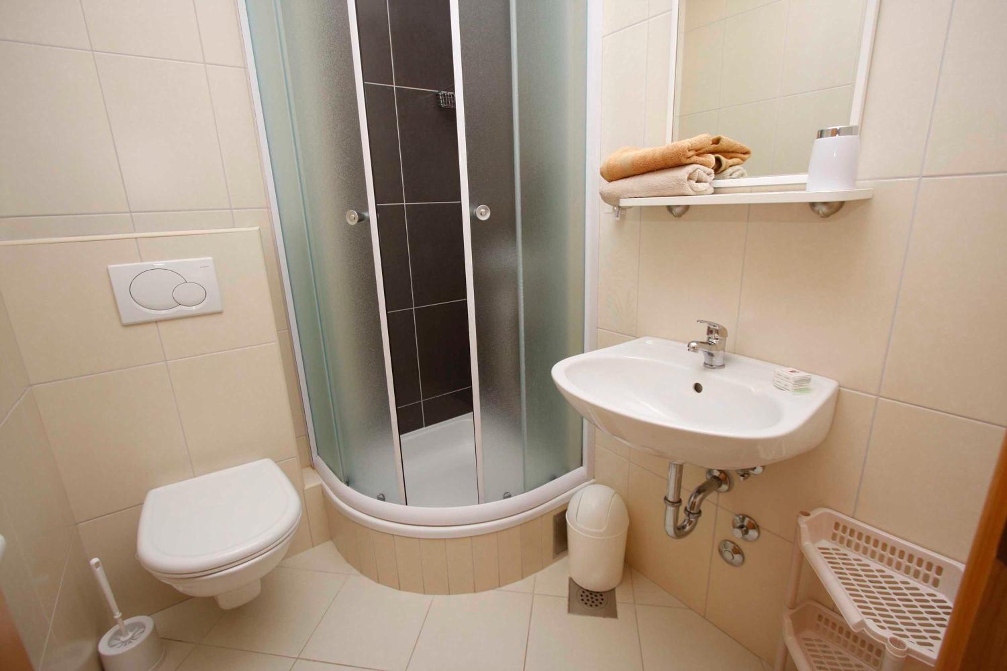 Apartmani Neva Makarska Esterno foto