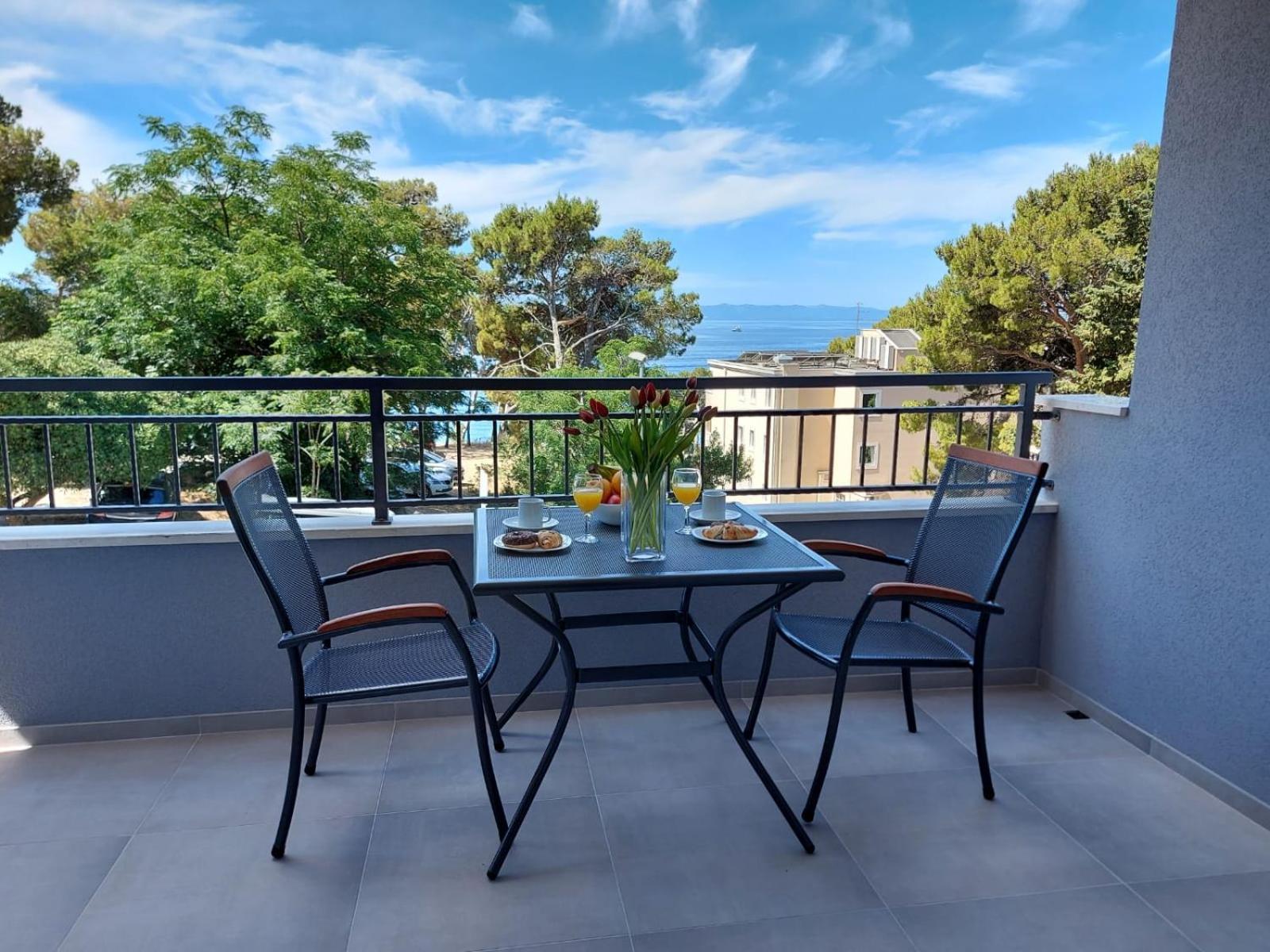 Apartmani Neva Makarska Esterno foto